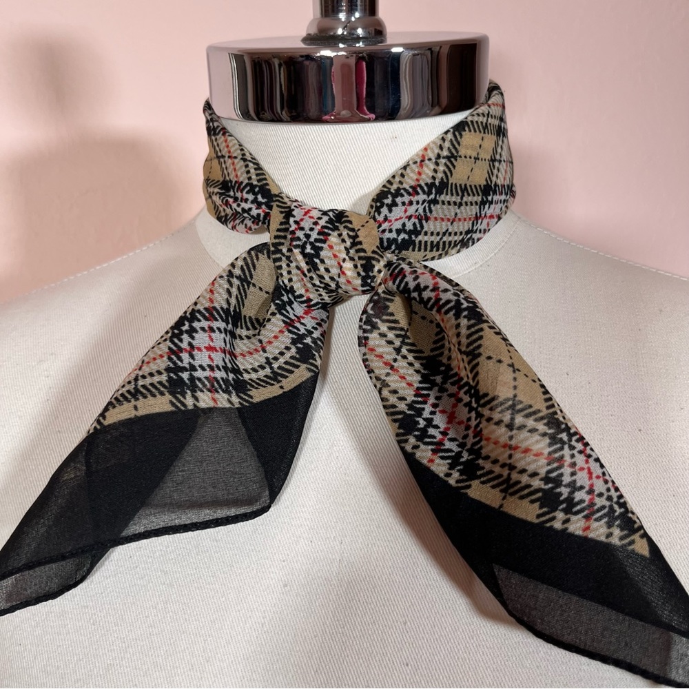 Vintage 80 90 Retro Camel Tan Black Academia Plaid classic Preppy Neck Scarf - Picture 9 of 13